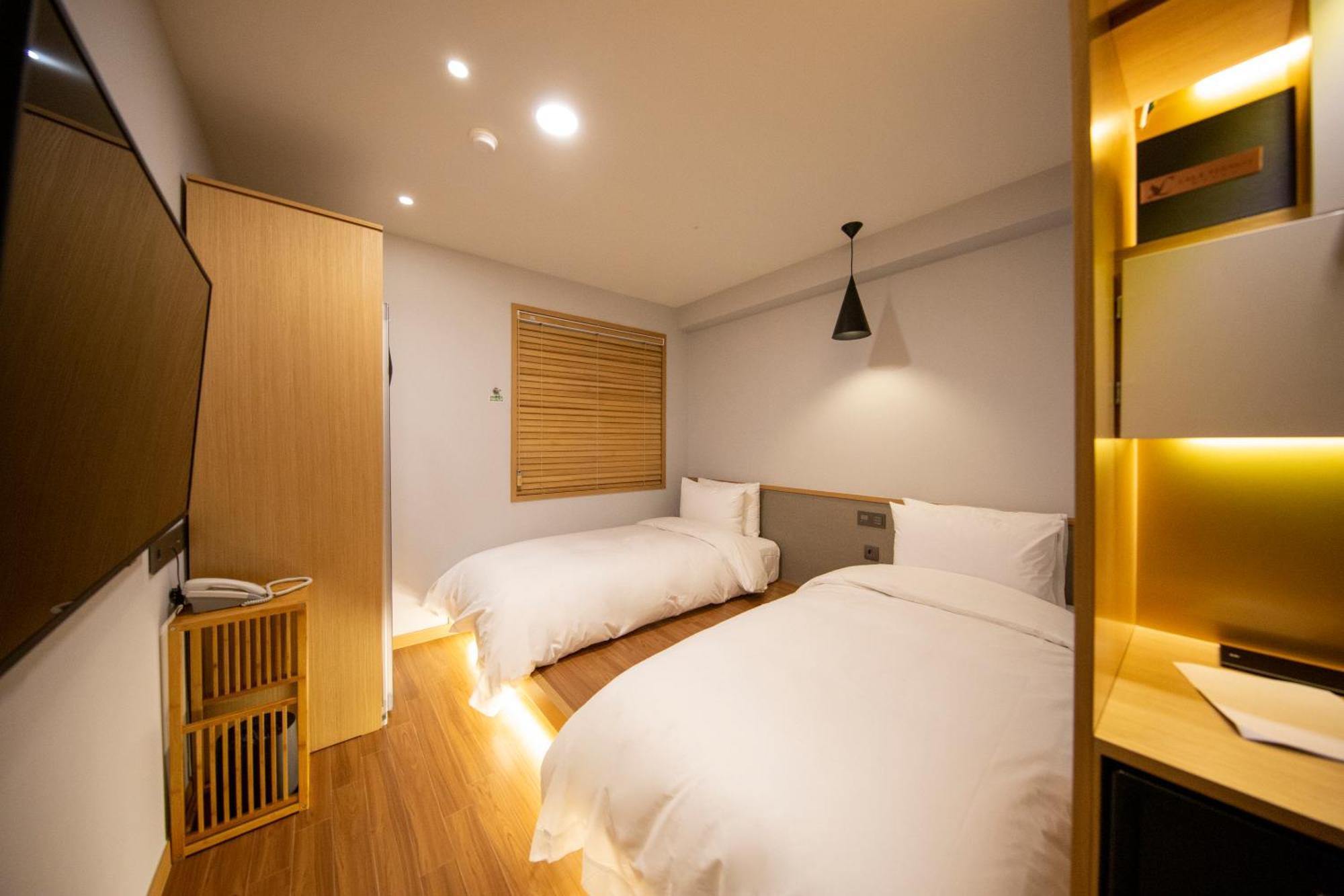 Lala Vianco Business Hotel Busan Bagian luar foto
