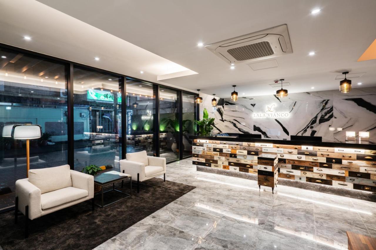 Lala Vianco Business Hotel Busan Bagian luar foto
