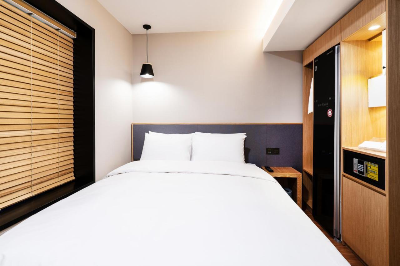 Lala Vianco Business Hotel Busan Bagian luar foto