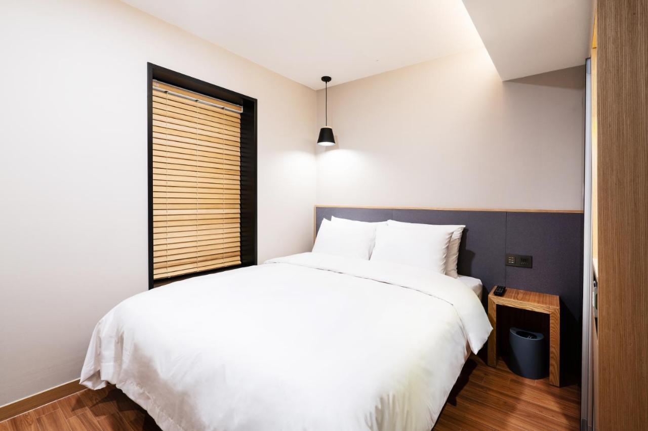 Lala Vianco Business Hotel Busan Bagian luar foto