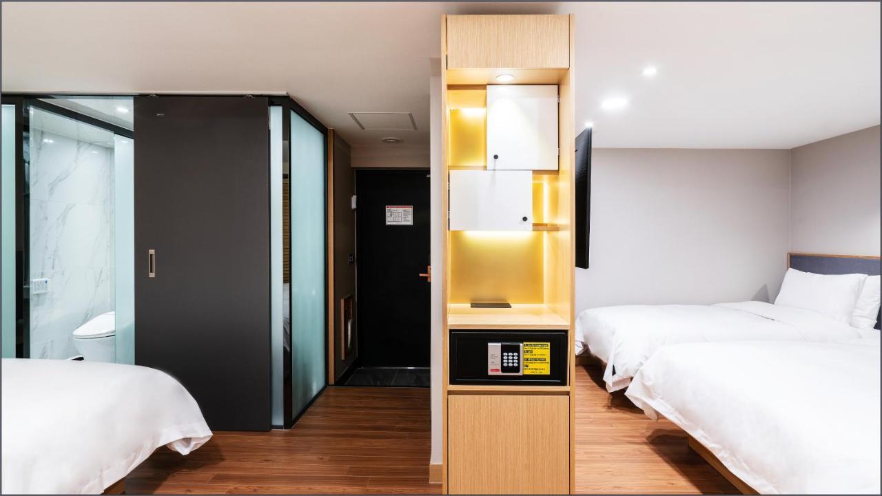 Lala Vianco Business Hotel Busan Bagian luar foto